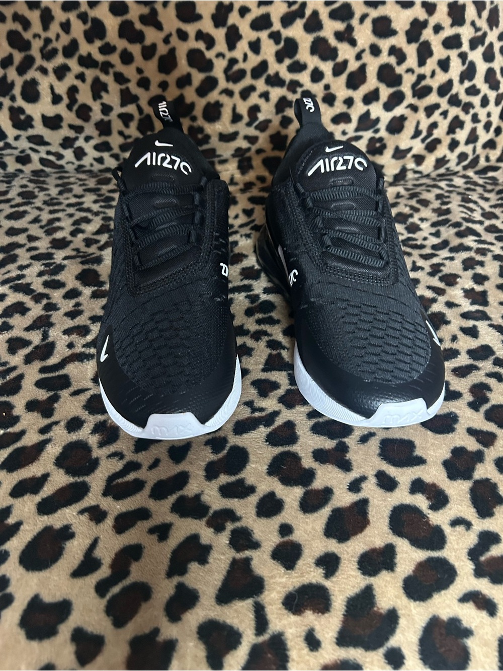 Nike air 240 Black and White Athletic Sneakers